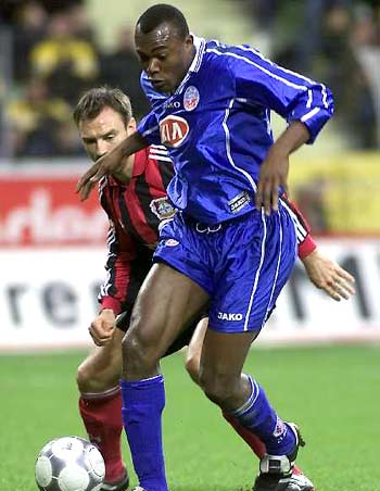 使对手屡次 使对手屡次